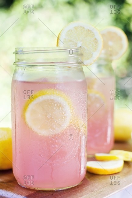 Pink Lemonade in Mason Jars