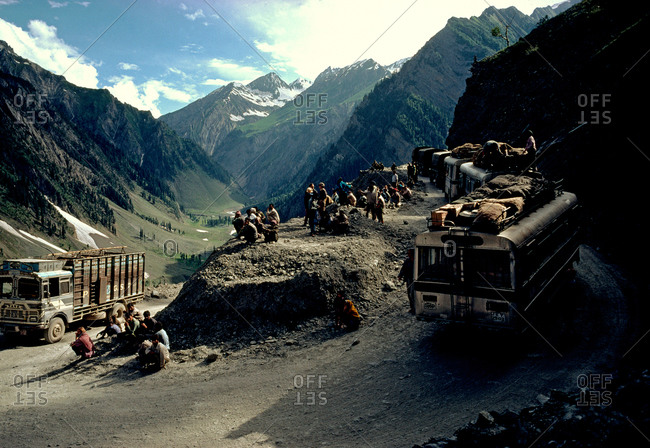 People Stranded In The Mountains Next To Broken Down Buses, Shrinagar, Kashmir, India