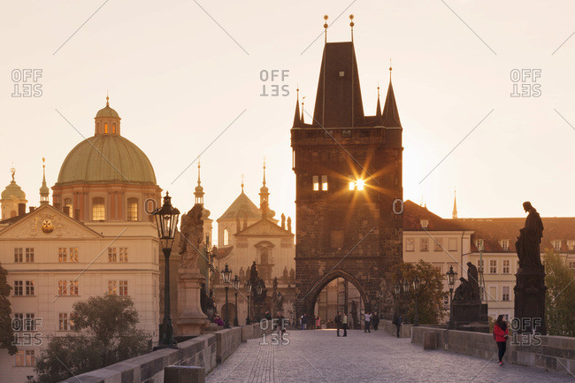 Old Town Bridge Tower, Charles Bridge at sunrise, Prague, Bohemia, Czech Republic, Europe