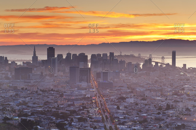 City skyline viewed from Twin Peaks, San Francisco, California, United States of America, North America
