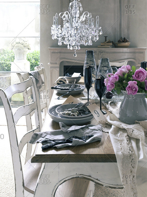 Shabby chic table setting