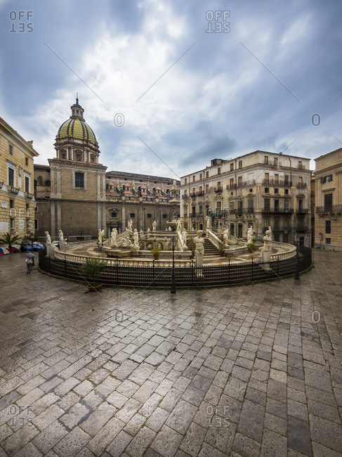 Fountain Fontana della Vergogna and Church San Giuseppe dei Teatini in the background, Palermo, Sicily