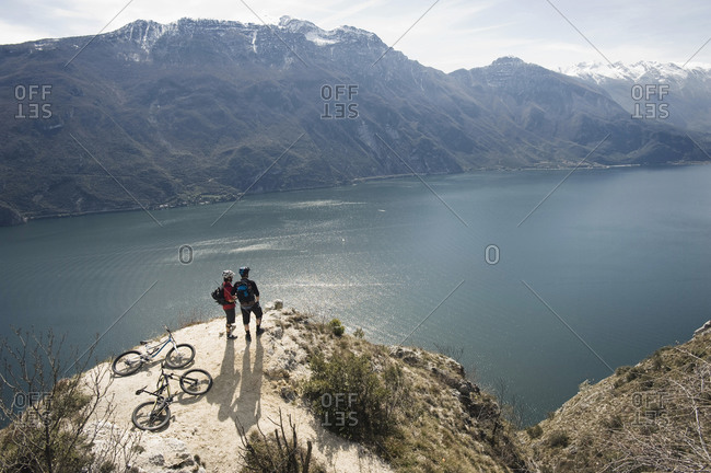 Men with mountain bikes at Lake Garda, Italy