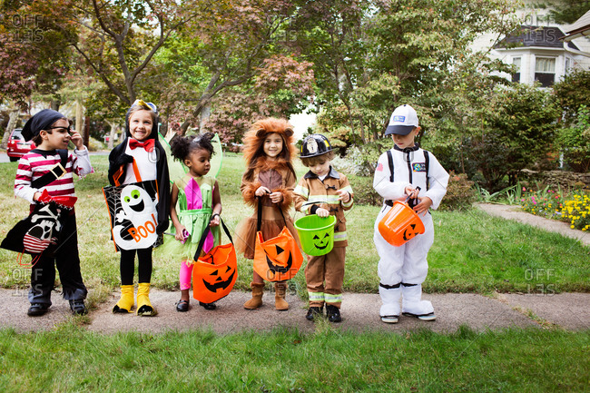 Children ready for trick or treating