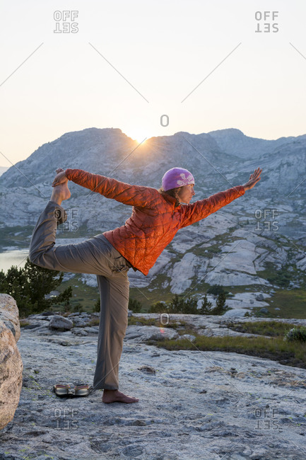 Sunset yoga in Titcomb Basin, Wind River Range, Pinedale, Wyoming