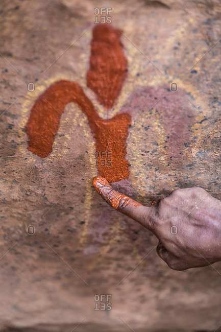 Retouching Australian aboriginal rock painting