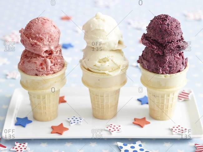 Ice cream cones with star-shaped decorations