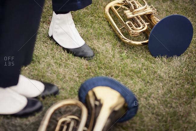 Marching band\'s horn players