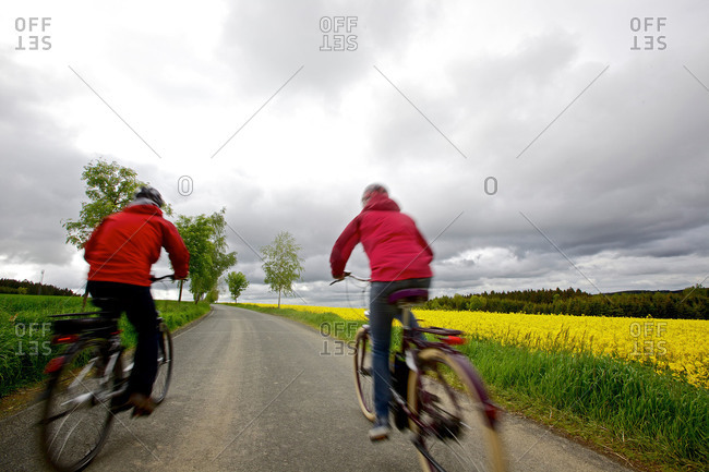 Couple on electric bikes in Germany