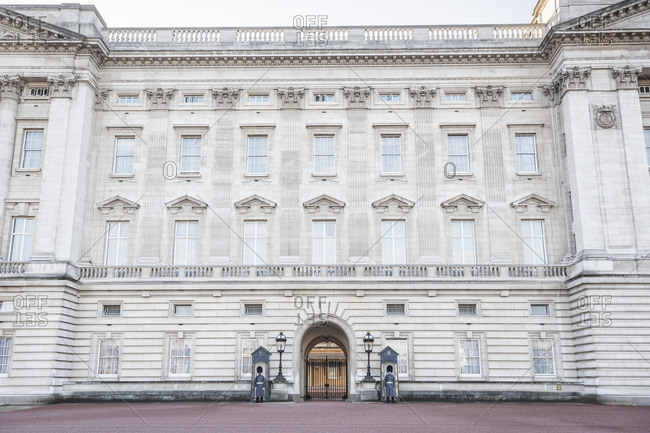Grenadier Guards at Buckingham Palace, London, England