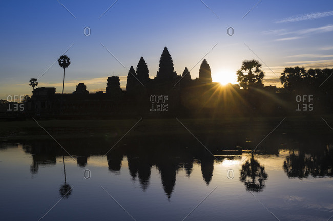 Southeast Asia, Cambodia, Siem Reap, Angkor Wat temple sunrise, UNESCO World heritage site