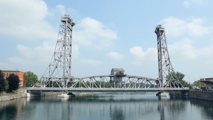 Bridge in downtown Welland, Ontario, Canada.  Welland Main Street bridge is a vertical lift bridge located in the heart of downtown Welland, Ontario. 