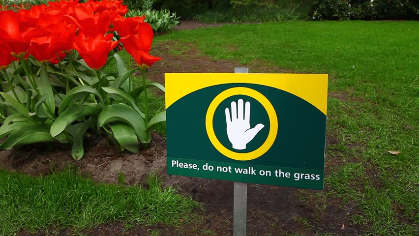Do not walk on the grass please