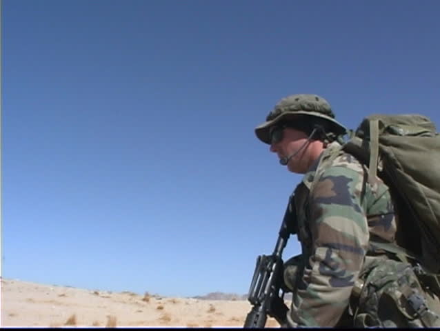 US MArines Train for desert combat