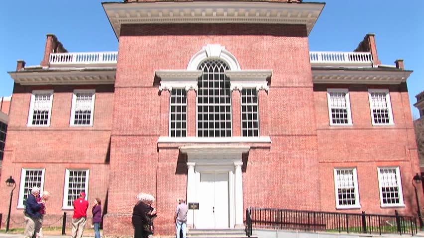 The camera pans up the historic Independence Hall in Philadelphia.