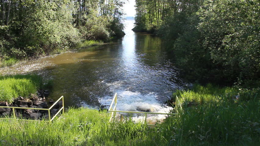 Recycled water has been cleaned and is discharged into a nearby river/Recycling Water/Recycled water has been cleaned and is discharged into a nearby river