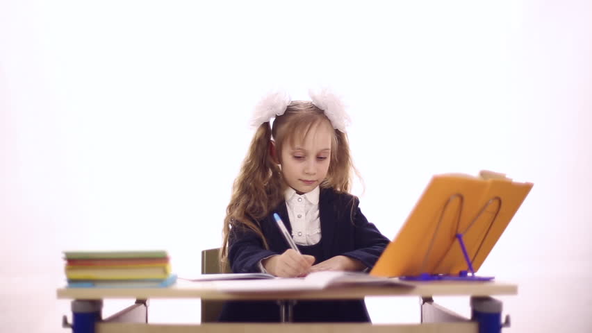 Школьница Сидит На Вибраторе На Уроке