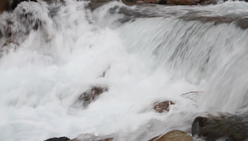 The falls promptly fall downwards and create beautiful waves