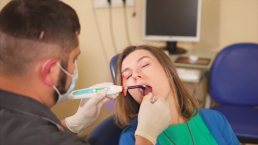 Latex dentist