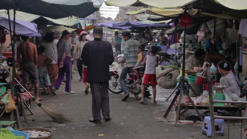 PHNOM PENH - JUNE 2012: local asian market with many vendors