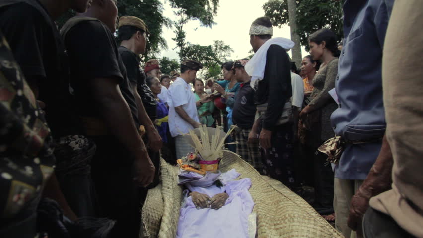 BALI - MAY 2012: burning dead body in Balinese funeral