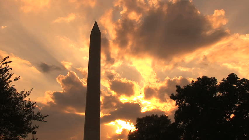 Sunset on the Washington Monument, time lapse