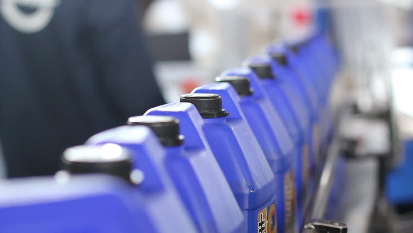 production line for machine oil bottling and packaging 