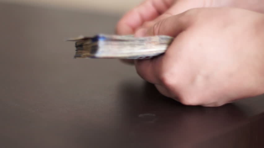Counting Israeli money