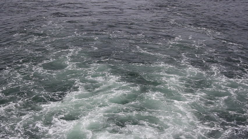 Water waves generated from propellers