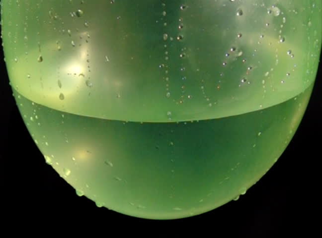 High Speed Camera : Balloon Explosion Green 05 CU 14x