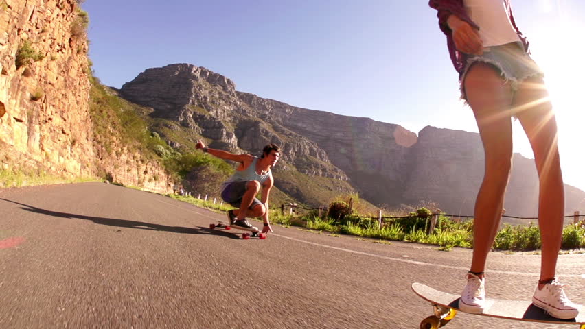 Teaser longboarding with major upskirt