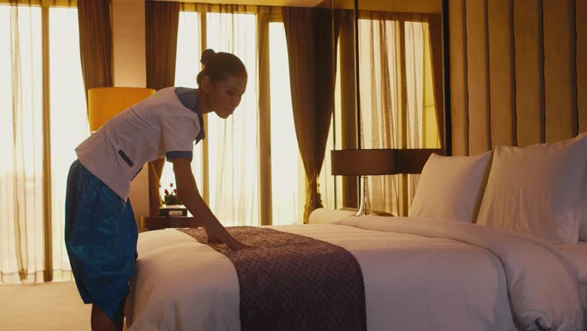 Handjob by hotel housekeeping