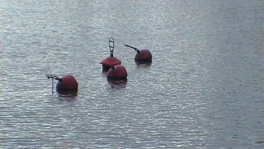 Yacht fixing buoys, tripod, 16x9