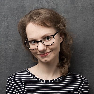 Vector de stock (libre de regalías) sobre Manteniendo un 