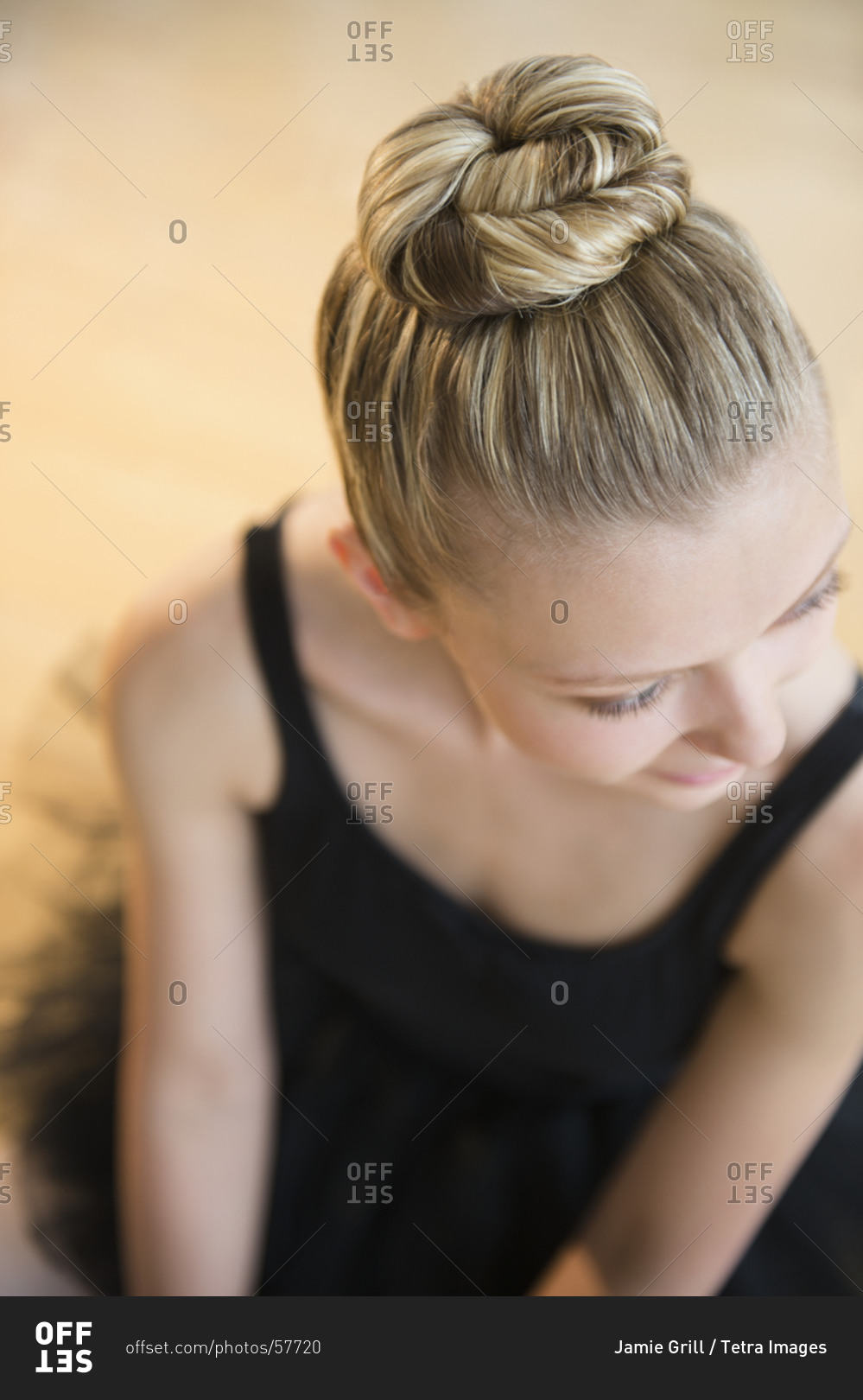 Elevated view of teenage (16-17) ballet dancer
