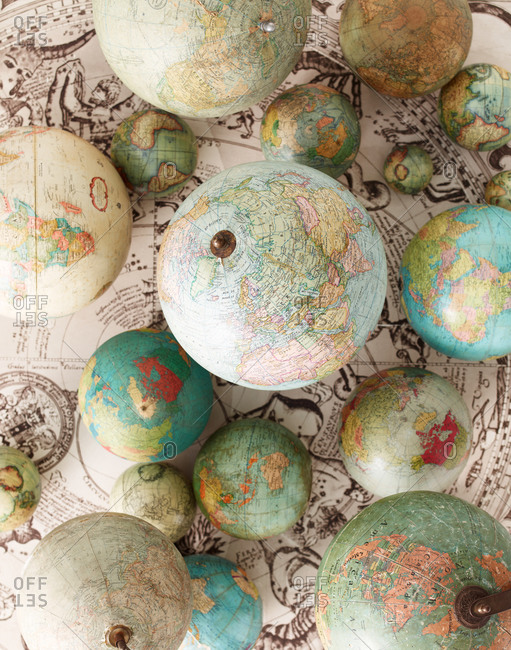 Selection of vintage globes - Offset