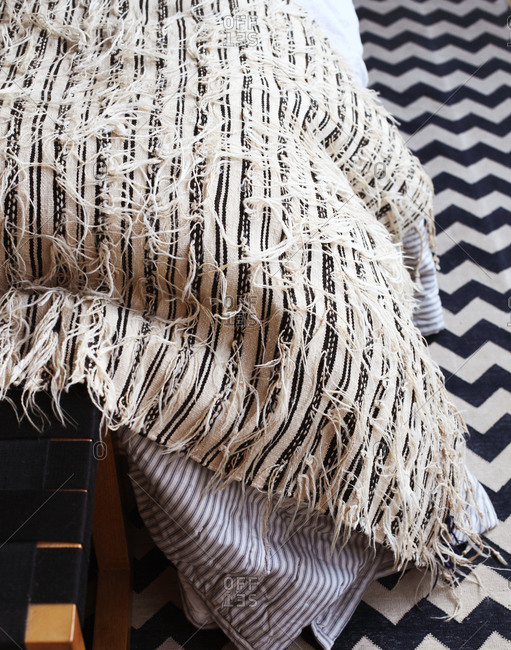 Hand woven blanket - Offset Collection