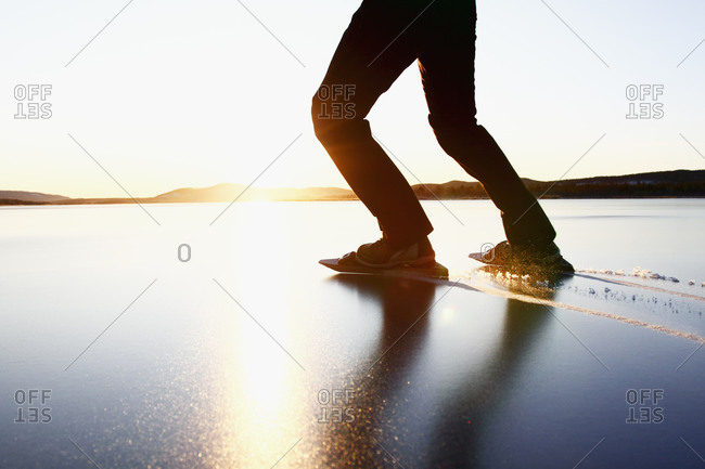 Person long-distance skating in Sweden