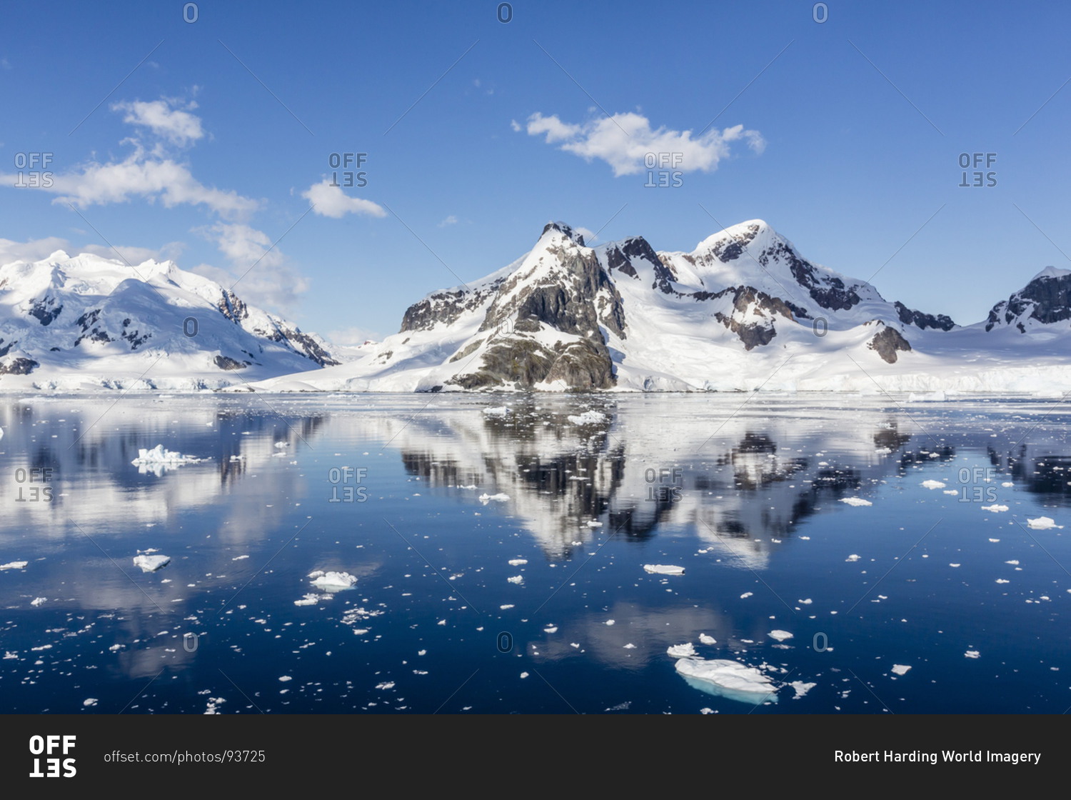 Snow-capped mountains in the Errera Channel on the western side of the Antarctic Peninsula, Antarctica, Southern Ocean, Polar Regions
