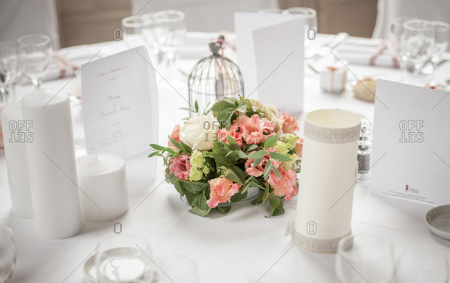 Table setting at a wedding reception