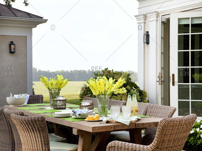 Outdoor table setting with flowers