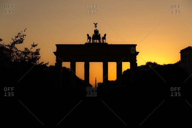 Brandenburg Gate at sunset - Offset