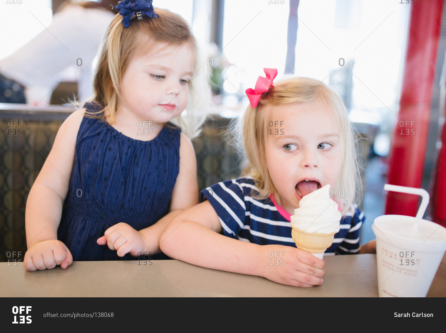 Watching 2 Girls 1 Cup Eating Ice Cream While Reacting - Video Summarizer -  Glarity