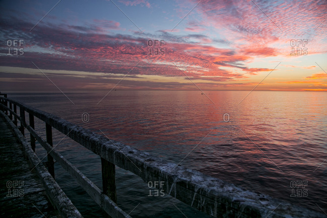 Sunset over the ocean - Offset