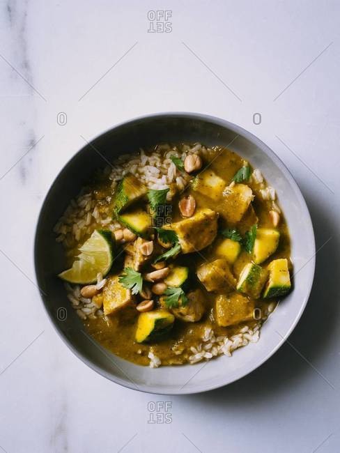 Leftover thanksgiving turkey curry with zucchini and brown rice