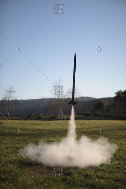 launch rocket toy