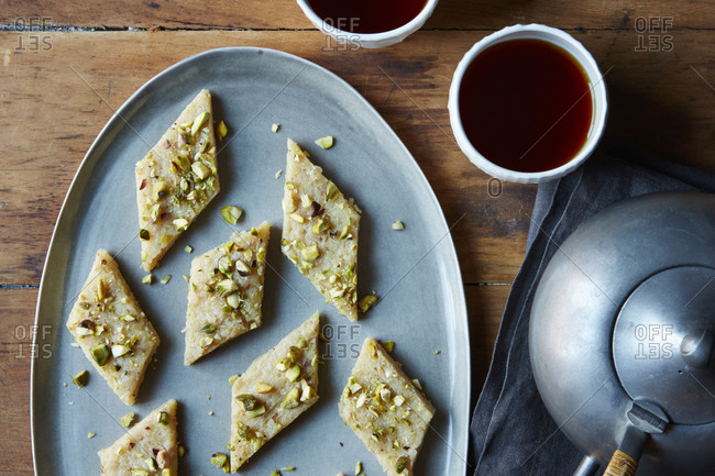 Triangles of tofu fudge with tea