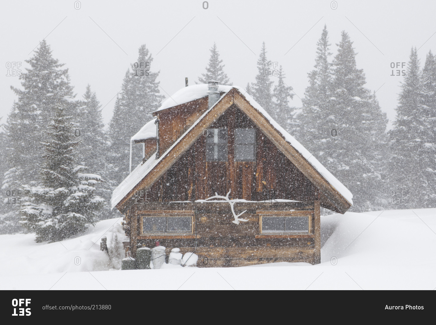 The cabin at Saint Paul Lodge on Red Mountain Pass, San ...