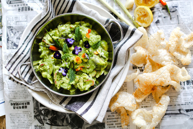 Guacamole served with pork rind