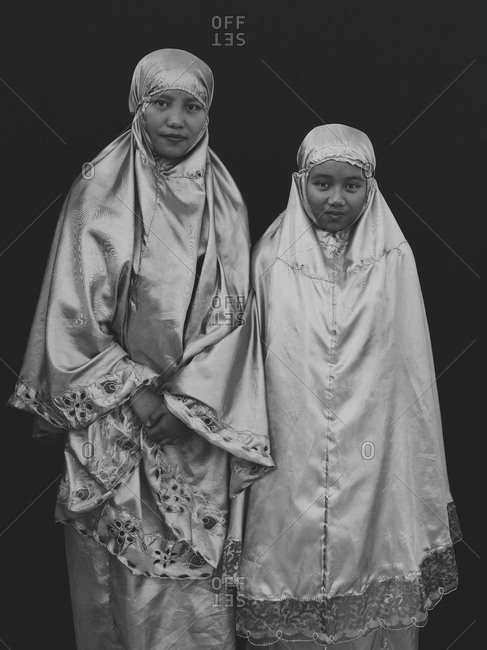 Muslim Traditional Dress Prayer Clothes for Muslim Women Praying Islamic  Abaya Hijabs Cover Clothing Arabic Cloak Dress at Amazon Women's Clothing  store